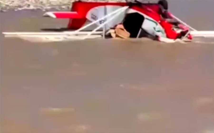 سقوط یک فروند هواپیمای آموزشی در رودخانه چالوس