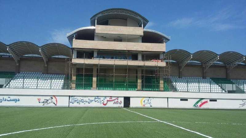 استادیوم نوشهر برای لیگ فوتبال آماده می شود